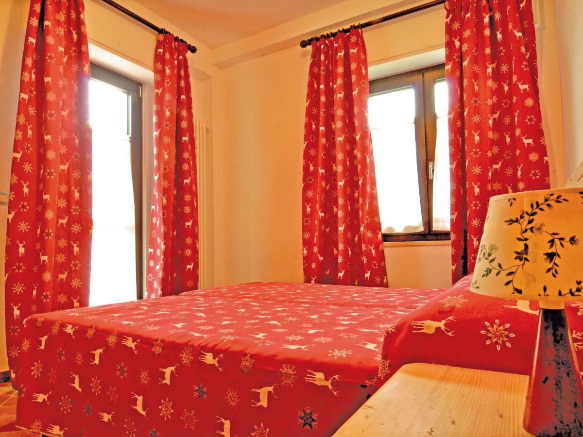 Albergo Ristorante Centro Vico Canavese Eksteriør bilde
