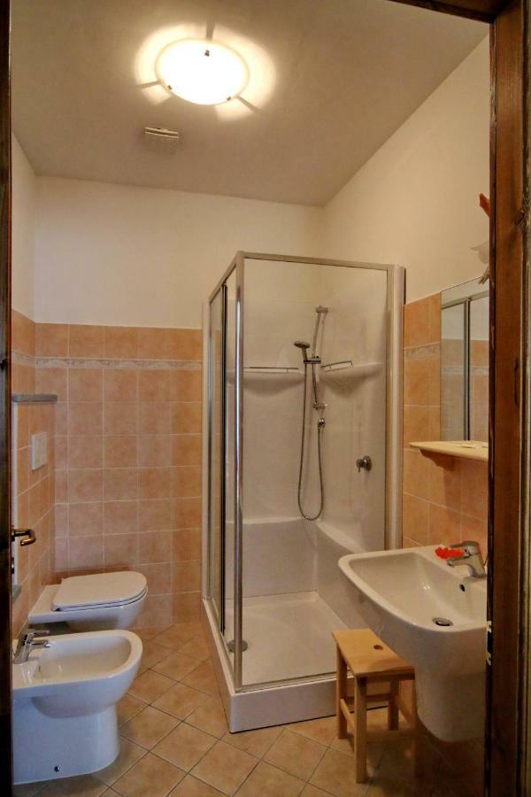 Albergo Ristorante Centro Vico Canavese Eksteriør bilde