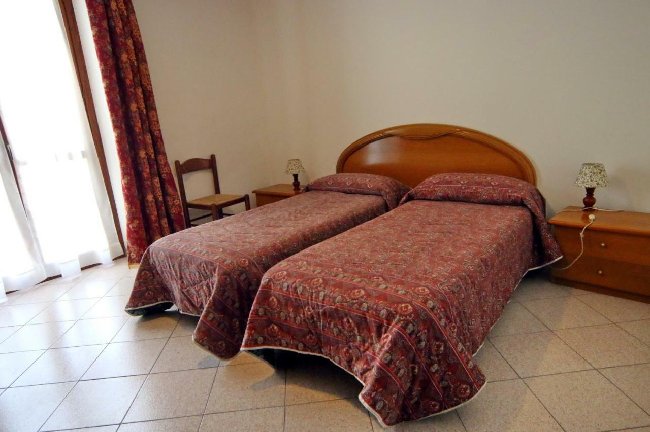 Albergo Ristorante Centro Vico Canavese Eksteriør bilde